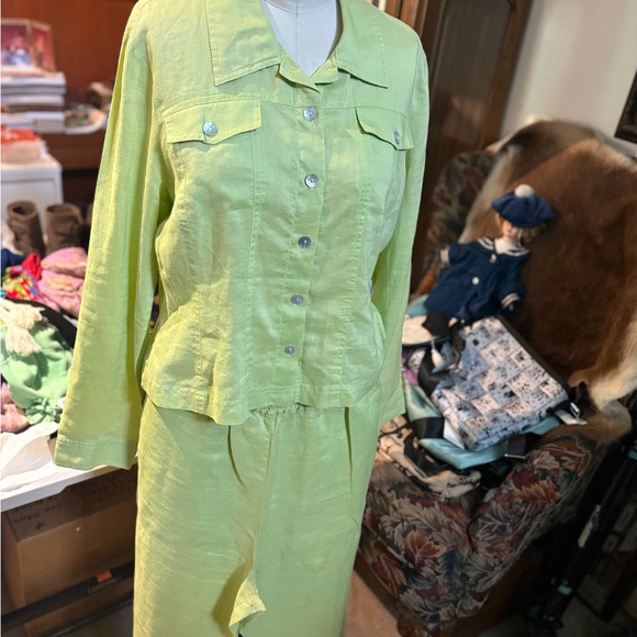 Allison Taylor Other - Allison Taylor 100% Linen Lime Green Two-Piece Set (Button Shirt & Pants) L